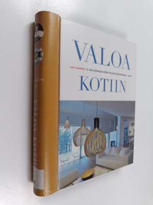 Lucy Martin : Valoa kotiin