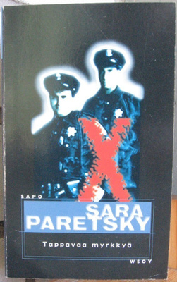 SaPo 407. Sara Paretsky: Tappavaa myrkkyä. 362 s.