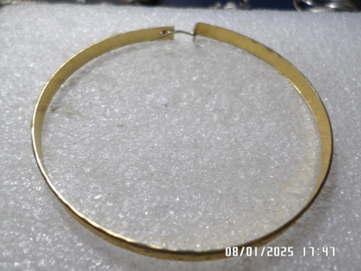 Kultadublee  rannekoru    käyttämätön.  halkaisia   61 mm,
