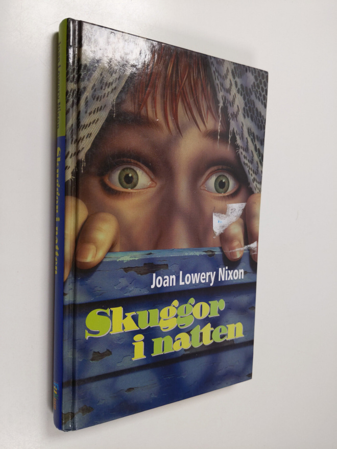 Joan Lowery-Nixon : Skuggor i natten