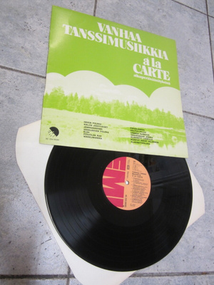 Various – Vanhaa Tanssimusiikkia á La Carte:  KAI LIND HOOTY