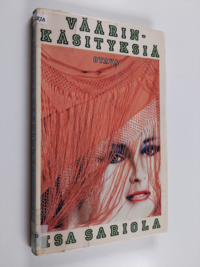 Esa Sariola : Väärinkäsityksiä : novelleja