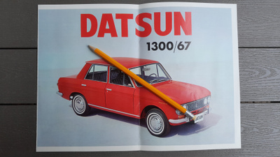 Datsun 1300 auton esite 1967 + Mainoskirje