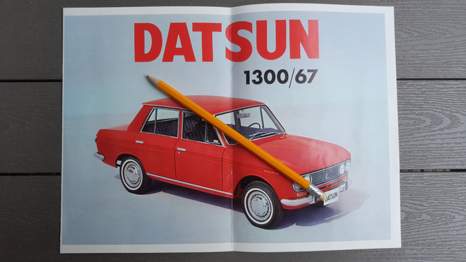 Datsun 1300 auton esite 1967 + Mainoskirje