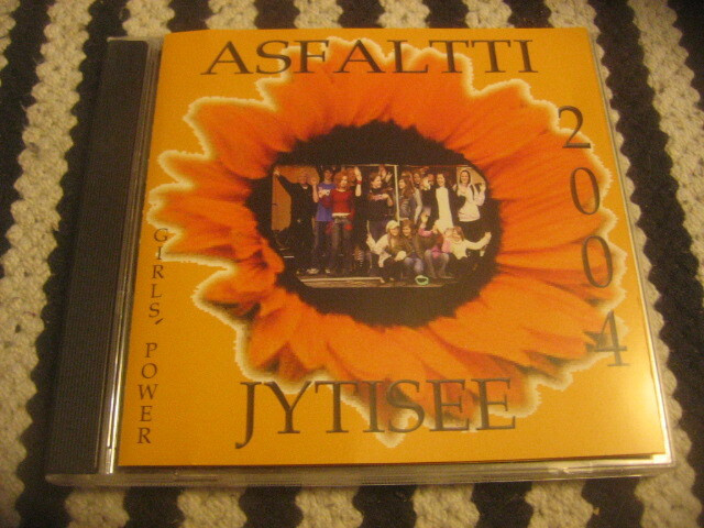 Asfaltti jytisee 2004 (Girls' Power)