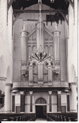 Urut. Oude. . Kerk. e293