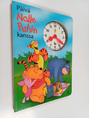 Patricia Mennen : Päivä Nalle Puhin kanssa