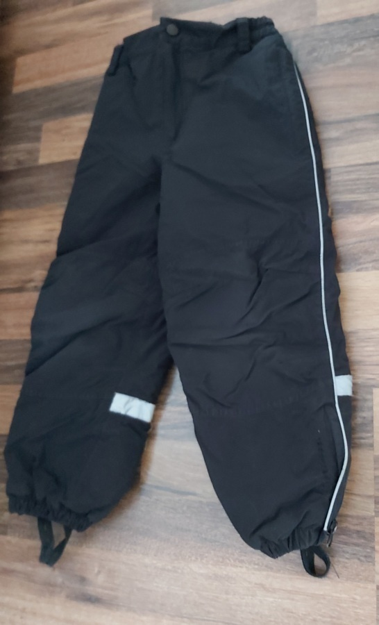 Mustat toppahousut koko 110