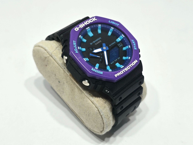 Casio G-Shock Throwback Series 1990s GA-2100THS-1A [1]