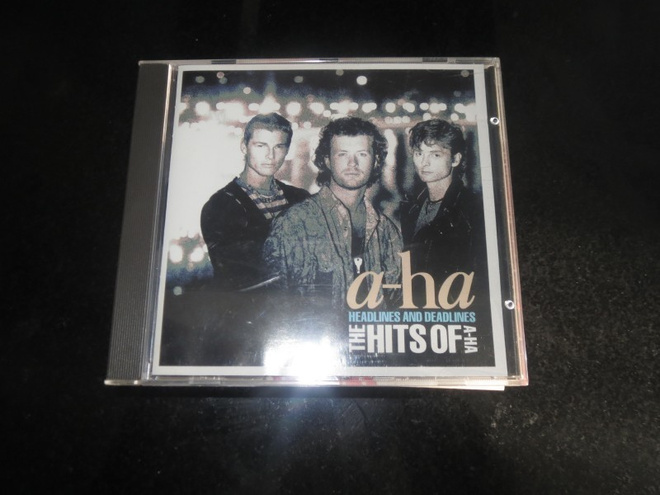 Headlines And deadlines The hits Of A-HA