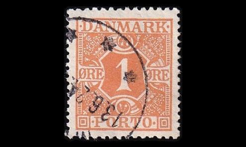 Tanska PORTO_9 o 1 öre tasainen tausta (1921)
