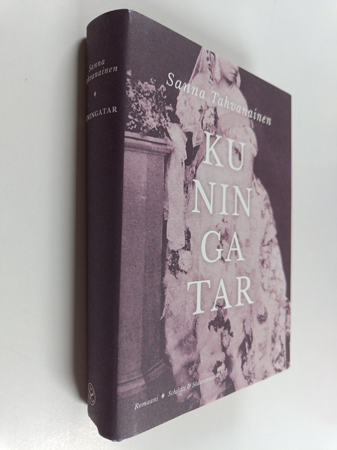 Sanna Tahvanainen : Kuningatar