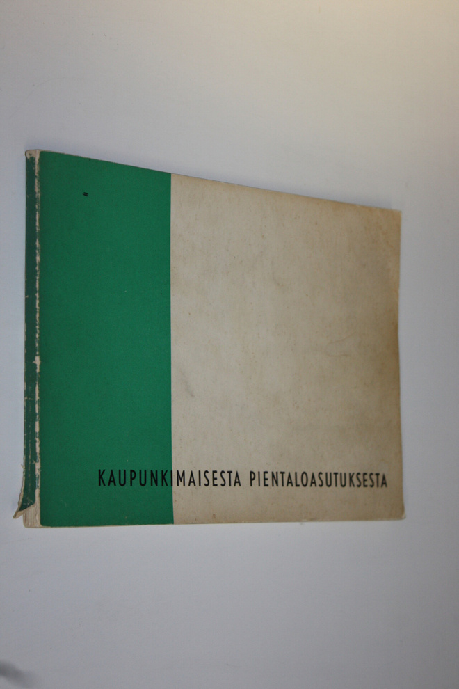 Risto ym. Sammalkorpi : Kaupunkimaista pientaloasutusta k...