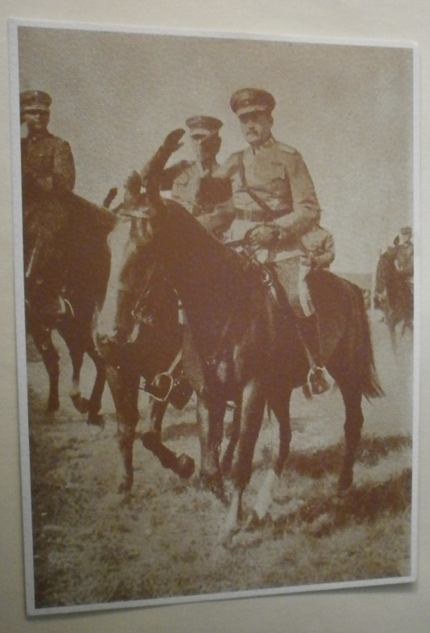 Ylipäällikkö C. G. E. Mannerheim Kannaksella 1939, ei p