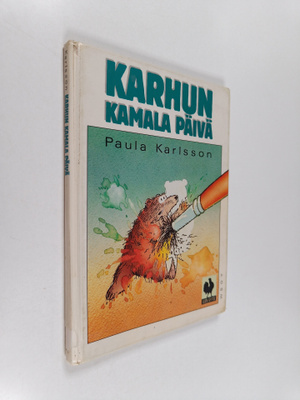 Paula Karlsson : Karhun kamala päivä