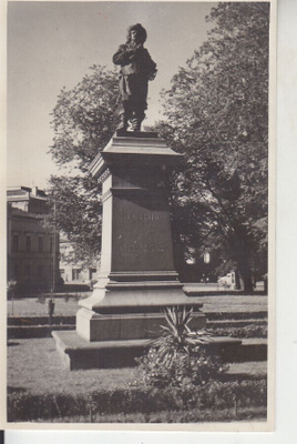 Turku Pietari Brahen patsas (2)