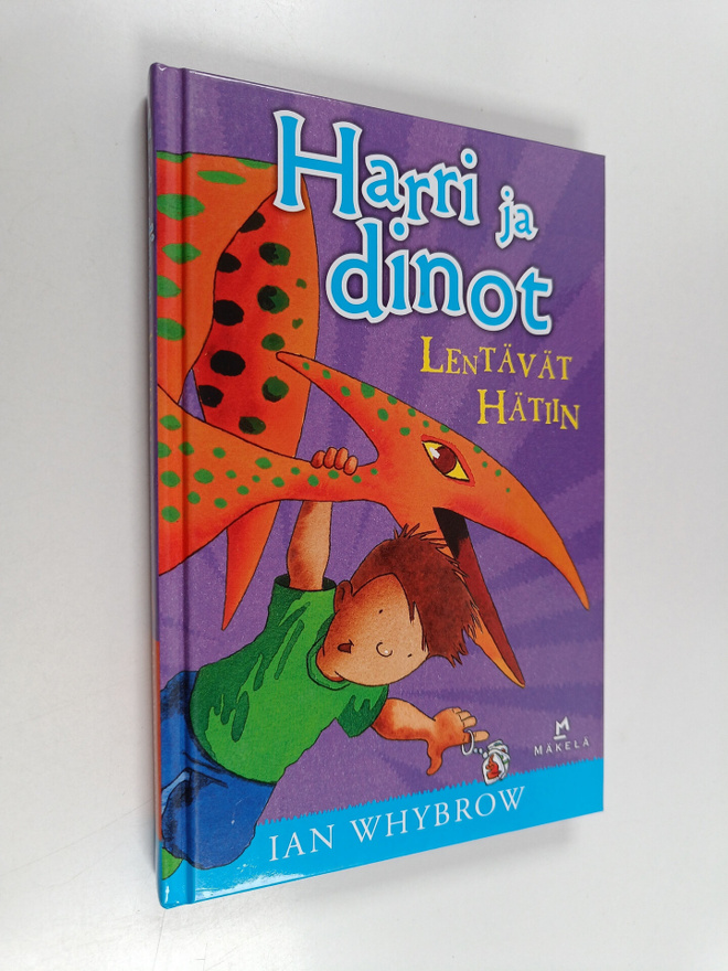 Ian Whybrow : Harri ja dinot lentävät hätiin