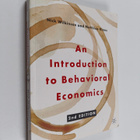 Nick Wilkinson : An introduction to behavioral economics - pikkukuva 1
