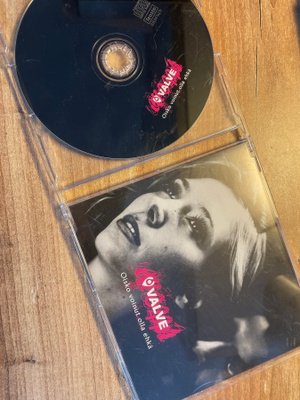 Valve - oisko voinu olla ehkä CDS single