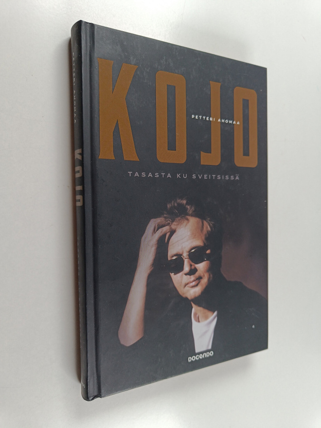 Petteri Ahomaa : Kojo : tasasta ku Sveitsissä