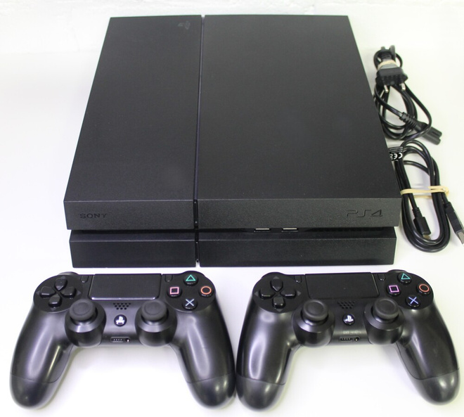 PS4 - konsolipaketti (CUH-1216B) *siisti + tested!*