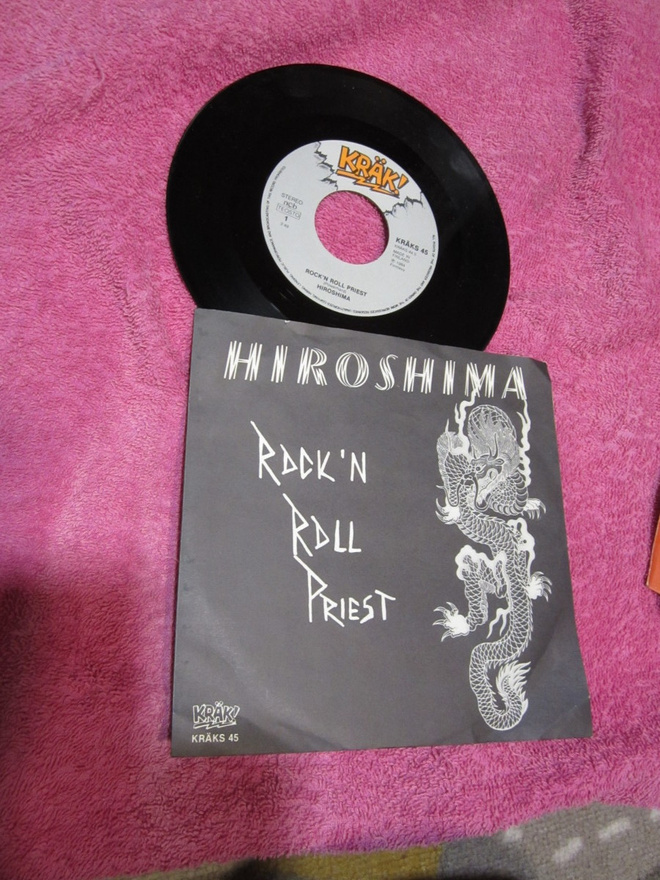 Hiroshima  – Rock'N Roll Priest / Touch Me ( HIENOK