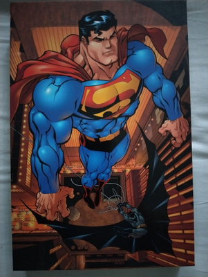 Superman absolute Batman boxi Spiderman vuosikirjat