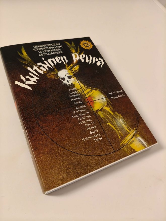 Eri kirjoittajia: Kultainen peura