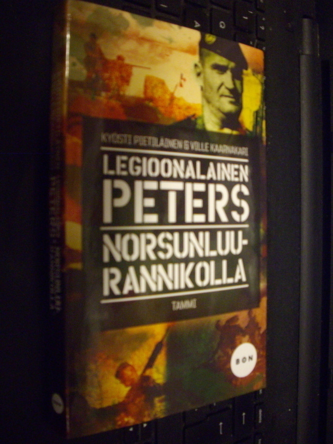 Legioonalainen Peters Norsunluurannikolla ( Sis. postikulun