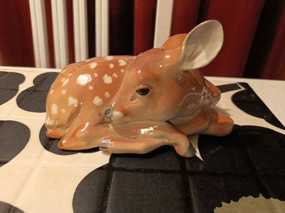 Lomonosov makaava Peura figuuri