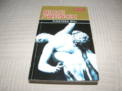 Nicci French Pimeyden syli  -pok