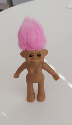 RUSS TROLLI-TYTTÖPEIKKO, n.17 cm
