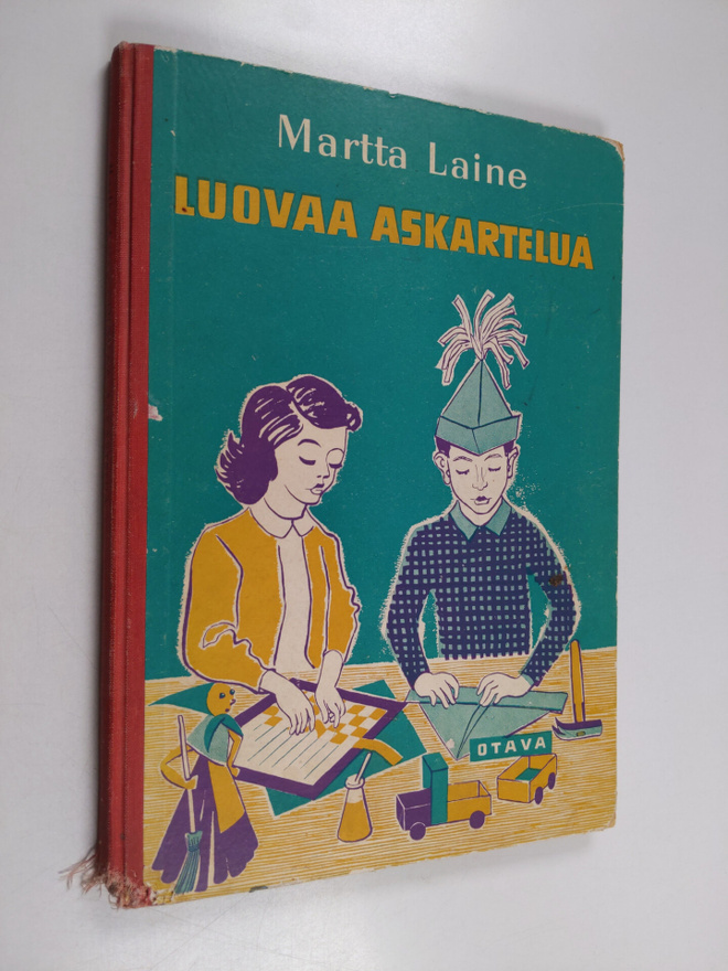 Martta Laine : Luovaa askartelua