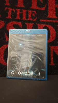 Code 8 (Avaamaton!)