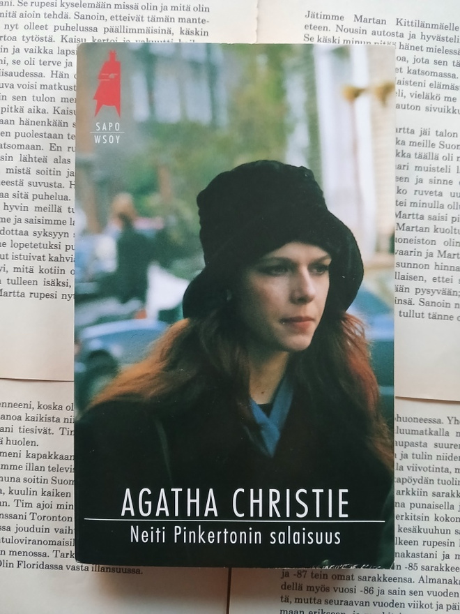Agatha Christie - Neiti Pinkertonin salaisuus (pokkari)