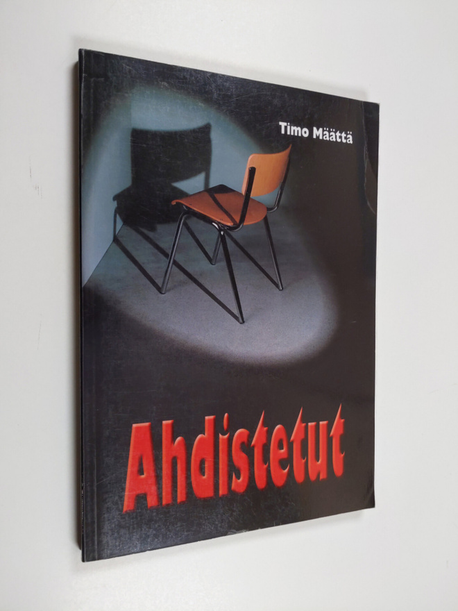 Timo Määttä : Ahdistetut : novelleja