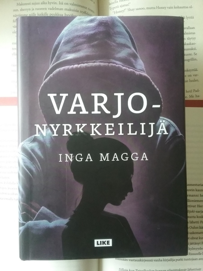 Inga Magga - Varjonyrkkeilijä (sid.)