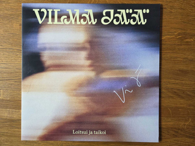 Vilma Jää: Loitsui ja taikoi. Signeerattu uusi LP