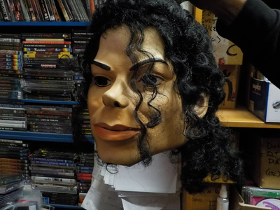 MICHAEL JACKSON NAAMARI  VUODELTA1987