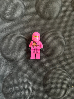 Lego Ninjago pinkki Zane