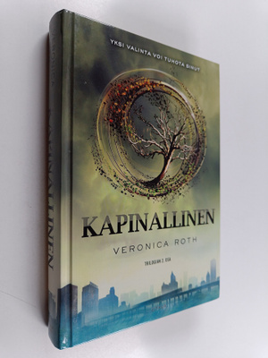 Veronica Roth : Kapinallinen