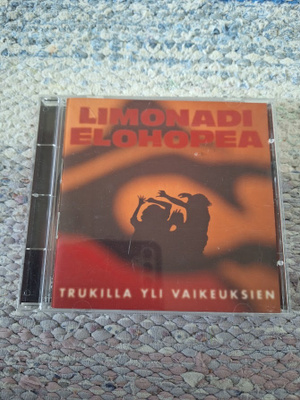 Limonadi Elohopea-Trukilla Yli Vaikeuksien