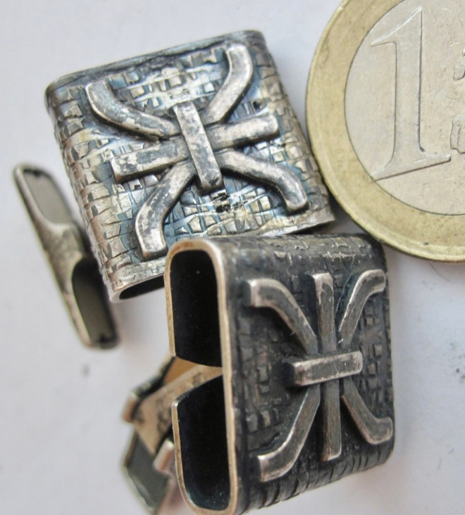 Kalvosinnapit Hopea 925 Design E.Kauppi Kupittaan Kulta UPEA