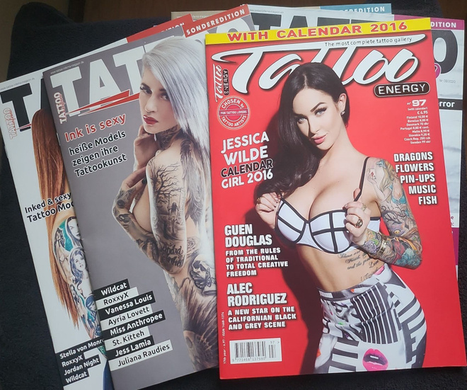 Tatuointi-aiheiset lehdet 9 kpl + seinäkalenteri