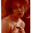 Vanha kortti, nainen, vuodelta 1929 - pikkukuva 1