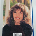 Sue Grafton : "L" is for lawless - pikkukuva 2