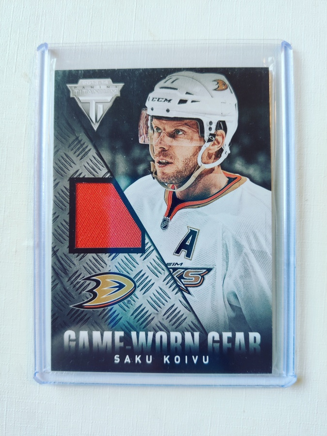 Saku Koivu - 13-14 Titanium Game-Worn Gear