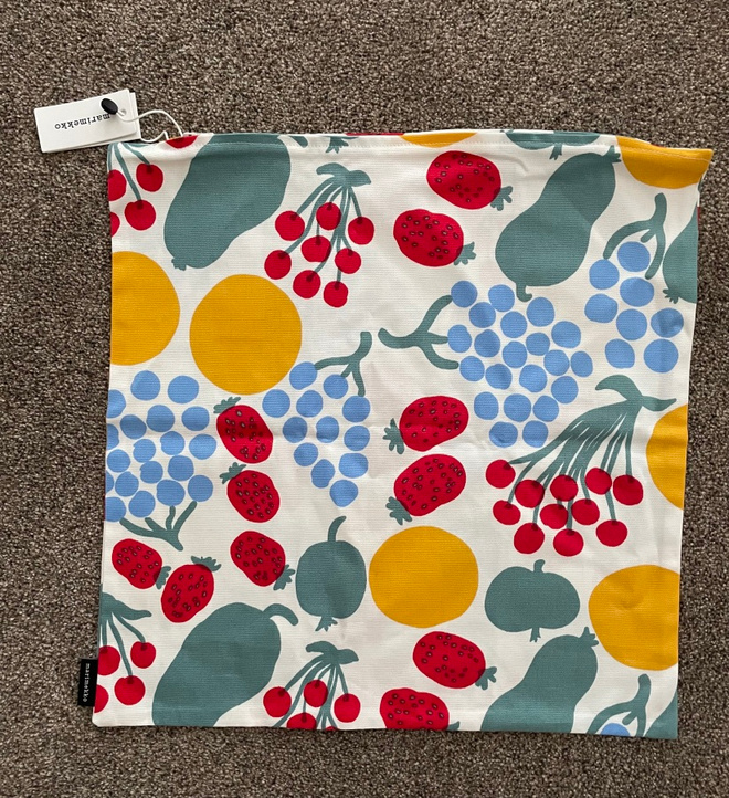 Marimekko Pieni tori tyynyliina