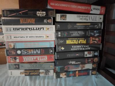 Vhs kasetteja