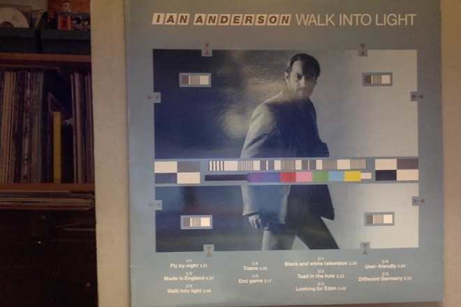 IAN ANDERSON  ::  WALK INTO THE LIGHT :: VINYYLI  LP  1983 !